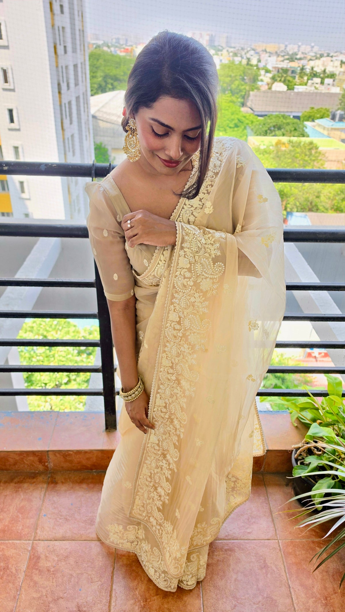 Beige 2